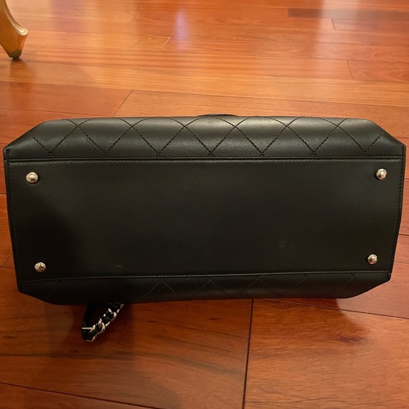CHANEL black handbag - Picture 7 of 7